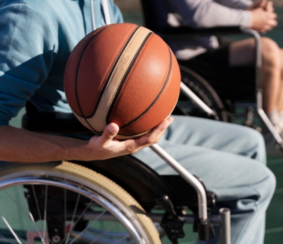 Les bienfaits des activités physiques adaptées pour les personnes handicapées mobile