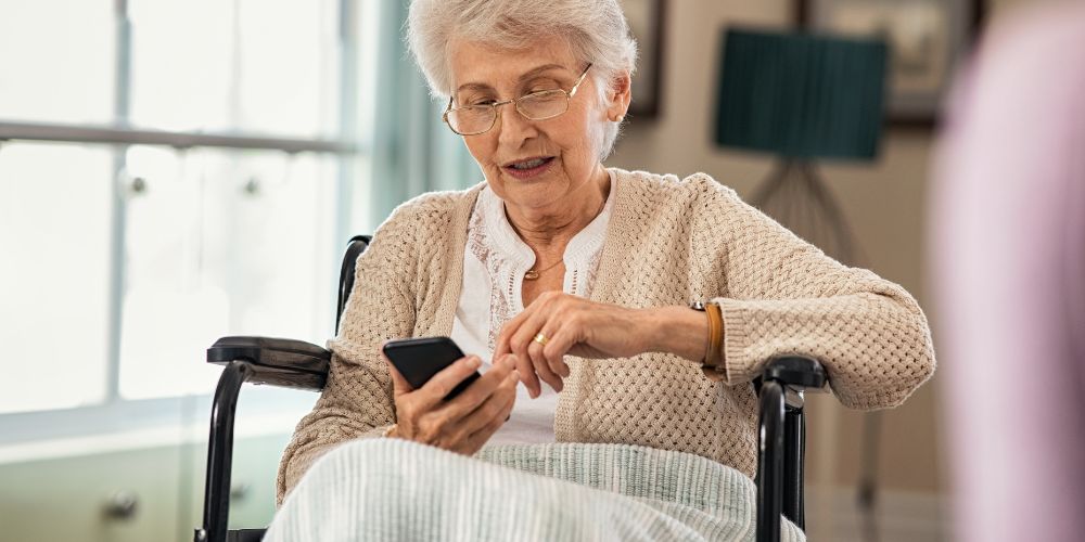 Assistance informatique à domicile pour personne âgée ou handicapée